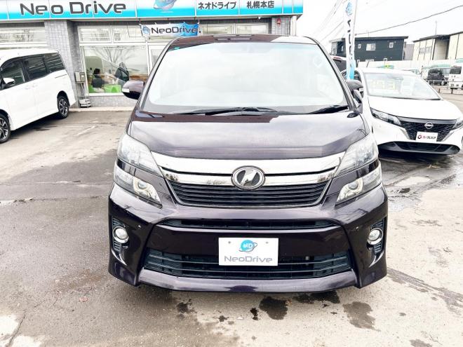 ヴェルファイア2.4Zゴールデンアイズ 4WD ローンが不安な方＜優遇ローン＞後期型　アルパイン8型ナビ　後席モニター　フルセグTV　両側パワースライド　電動リアゲート　HID　スマートキー　コーナーセンサー　　ハーフレザー 4WD 2400 5Dr