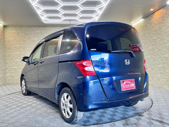 フリード1.5G Lパッケージ 4WD 5年保証 ナビTV Bカメ パワスラ 夏冬タイヤ 寒冷地仕様 禁煙 車検整備2年付