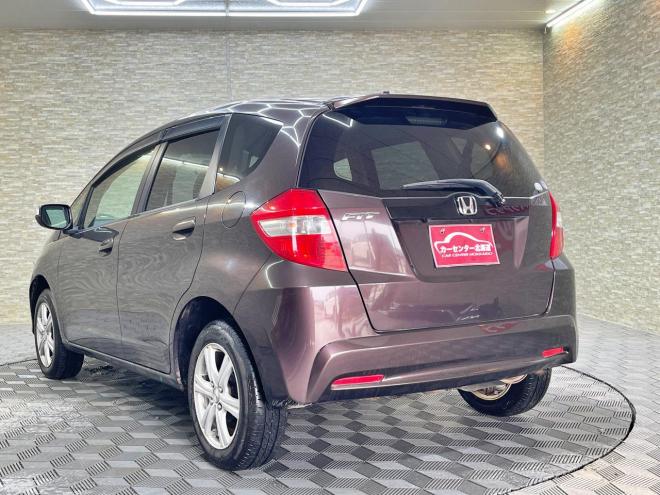 フィット1.3G 4WD 5年保証 バックカメラ 寒冷地仕様 禁煙 車検整備2年付 修復歴無