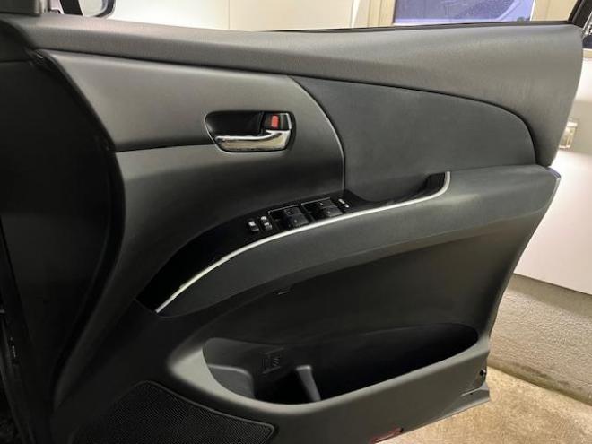 エスティマアエラス　本州仕入　後期型　寒冷地仕様　禁煙車　ＷＡＫＯＳバリアスコーティング済　純正１８インチＡＷ　社外１６ＡＷ＋スタッドレスタイヤ付　両側パワースライドドア　アルパイン９インチＨＤＤナビ（フルセグ地デジ　ＤＶＤ再生　Ｂｌｕｅｔｏｏｔｈ）＋バックカメラ　エンジンスターター　ＰＵＳＨスタート　スマートキー　クルーズコントロール　タイミングチェーン車　ＨＩＤ ヘッドライト　ビルトインＥＴＣ  4WD 2400 5Dr