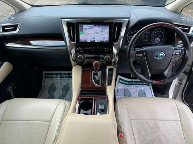 ヴェルファイアハイブリッド 2.5 V E-Four 4WD　社外アルミ　オートミラー　ETC　ドライブレコーダー　ローダウン　ワンオーナー　両側電動スライドドア　パワステ　パワーウィンドウ　ベージュ革シート　純正ナビ　バックカメラ　ABS　キーレスエントリー 2500