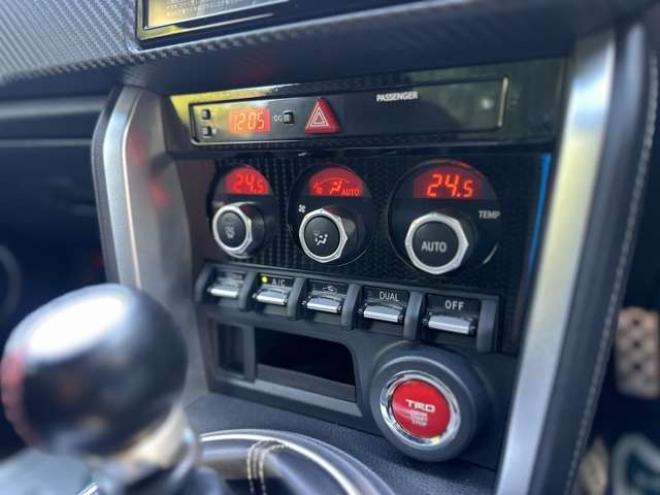 862.0 GT　社外ターボ・ブリッツ仕様　クスコ車高調　LSD　HKSマフラー　ブリッツブーコン　ブリッツオイルクーラー　社外アルミ　パワステ　パワーウィンドウ　純正ナビ　ABS　キーレスエントリー 2WD 2000