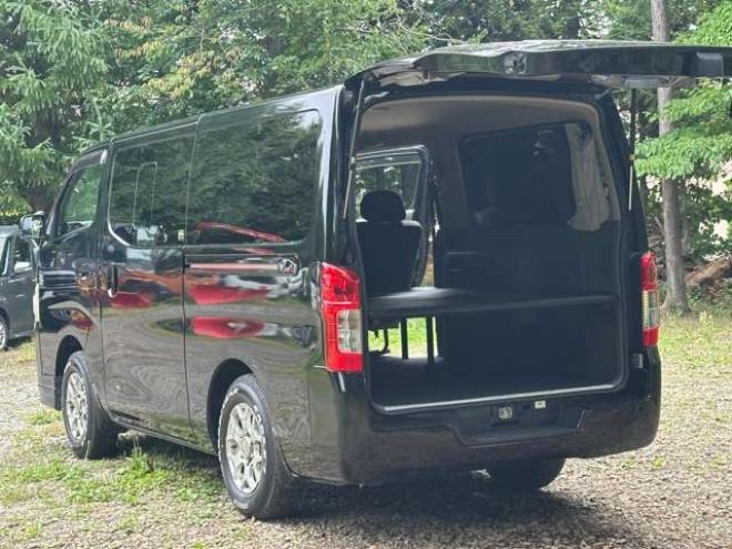 キャラバンNV350 2.5 プレミアムGX ロングボディ ディーゼルターボ 4WD　パワーウィンドウ　パワステ　社外ナビ　社外アルミ　ABS　キーレス　バックカメラ　エンジンスターター　ETC　リアヒーター　リアクーラー　盗難防止装置 2500