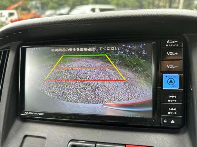 タウンエースバン1.5 GL 4WD　アルトピアーノ　ベージュツートン全塗装済　ベッドキット　セカンドバッテリー　ETC　フルセグTVナビ　バックカメラ　アイドリングストップ　ABS　レーンキープアシスト　盗難防止装置　パワステ　パワーウィンドウ 1500