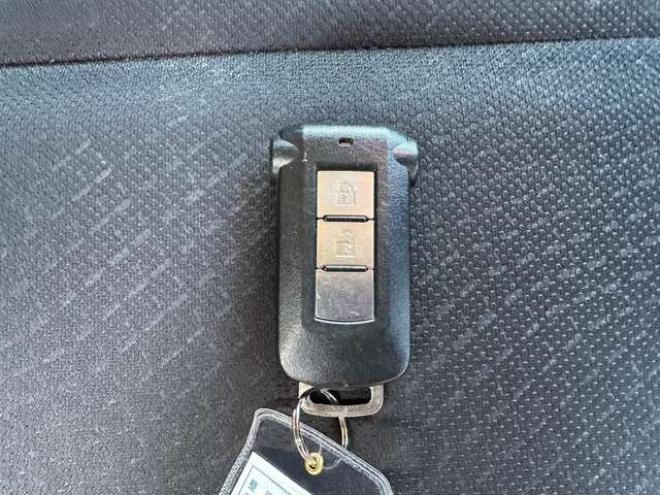 デリカD：5 2.2 D パワーパッケージ ディーゼルターボ 4WD　ワンオーナー/記録簿/社外ナビ/Bカメラ/ETC 2300