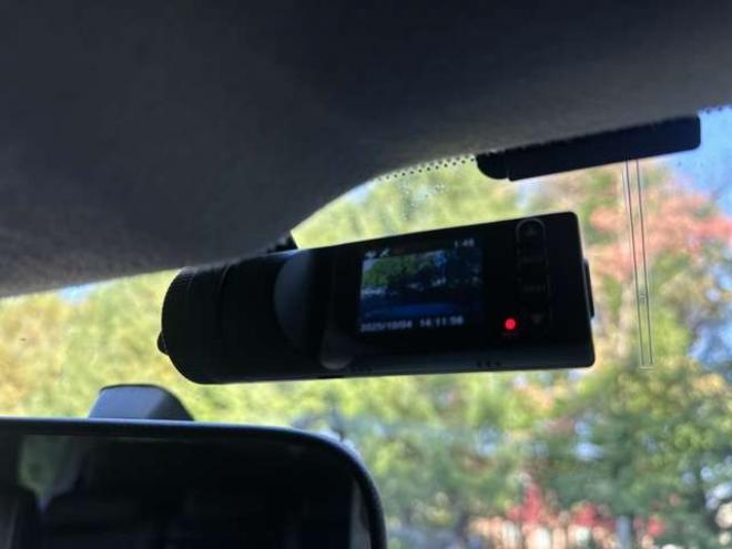 ハイラックスサーフ2.7 SSR-X アメリカンバージョン 4WD　コンビハンドル　社外ナビ　バックカメラ　ETC　社外スターター　社外ヘッドライト　シートカバー　パワーウィンドウ　パワステ　純正アルミ　ABS　キーレス　社外テール　社外グリル 2700