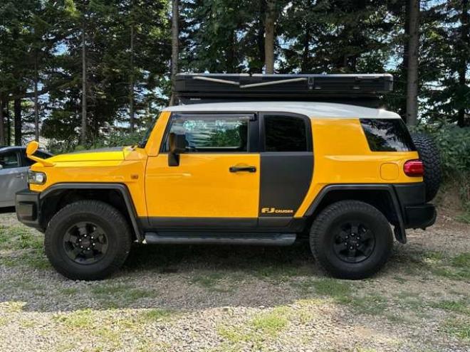 FJクルーザー4.0 カラーパッケージ 4WD　INTREPIDキャンプギアルーフテント　社外10インチナビ　バックカメラ　前後ドラレコ　パワステ　パワーウィンドウ　アルミ　ABS　キーレス　ETC 4000