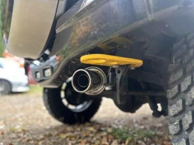 ジムニークロスアドベンチャー XC 4WD　ターボ　記録簿　社外マフラー　社外テール　社外バンパー　ETC　パワステ　パワーウィンドウ　社外ナビ　社外アルミ　ABS　キーレスエントリー 660