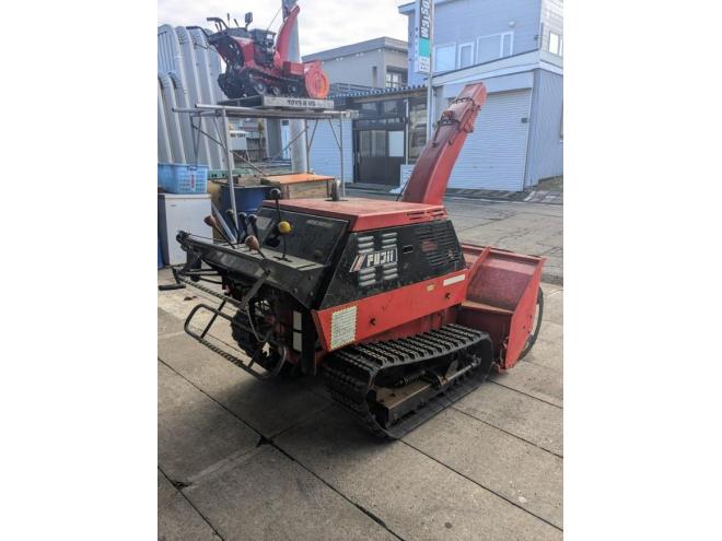 除雪機フジイ　FSR1100B　１５馬力　ガソリン　ローリング付き