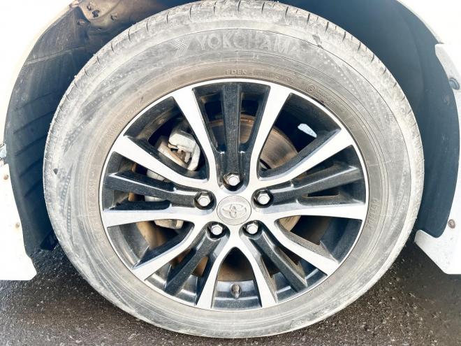 エスティマハイブリッドハイブリッド2.4アエラス 4WD　ローンが不安な方＜優遇ローン＞本州仕入　モデリスタエアロ　クルーズコントロール　ムーンルーフ 4WD 2400 5Dr