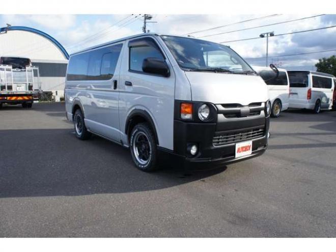 レジアスエース2.8 スーパーGL ロングボディ ディーゼルターボ 4WD　415COBRA丸目キット&CL3フロントリップ&ステージIリアスポ　415SAFARIオーバーフェンダー　ESSEXステラ16インチAW　TOYOオープンカントリーR/T　415COBRAベッドキット　寒冷地仕様　純正ETC 新品シートカバー 2800