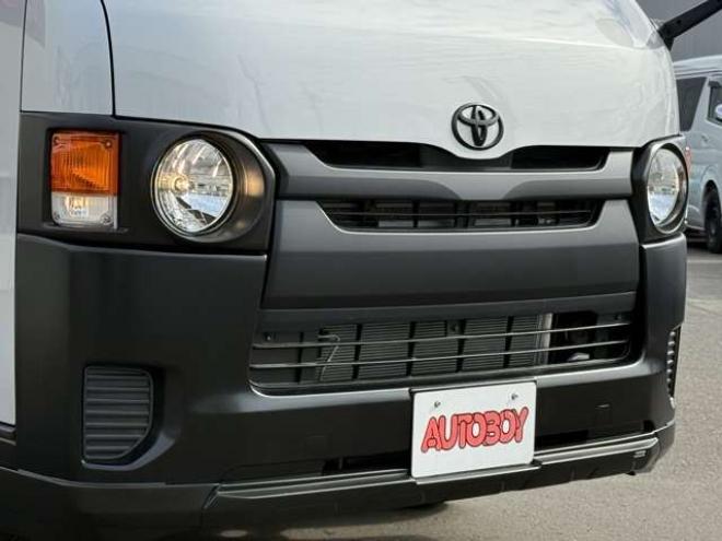 ハイエースバン2.8 DX ロング ディーゼルターボ 4WD　寒冷地仕様　415COBRA　丸目ヘッドライトキット　サファイアフロントリップスポイラー　ENCB16インチアルミ　トーヨーオープンカントリー　リアヒーター　リアエアコン 2800