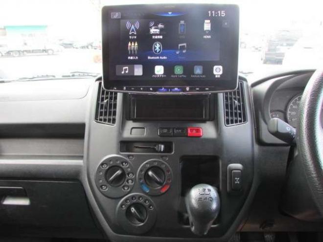 タウンエースバン1.5 GL 4WD　パートタイム4WD　ディスプレイオーディオ　リアヒーター　リアフォグ　GRIPMAX　MUDRAGE　M/Tホワイト　アイドリングストップ　横滑り防止　　フローティングビッグCarPlay対応　Bluetooth　社外14インチAW 1500