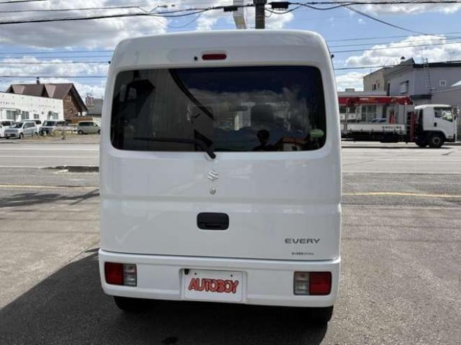 エブリィジョイン ターボ ハイルーフ 4WD　革調シートカバー　Body Lineベッドキッド　デイトナ15インチAW　キーレス　バックカメラ　Panasonicメモリナビ　Bluetooth　FM/AM　横滑り防止　衝突被害軽減システム　フォグランプ 660