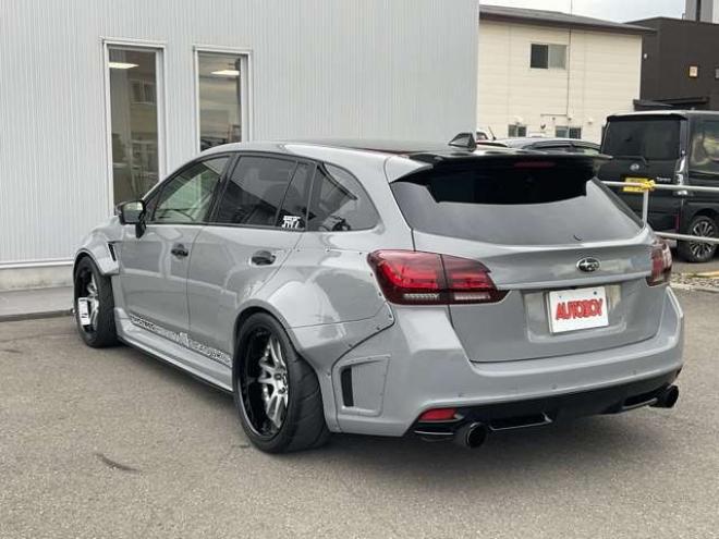 レヴォーグ2.0 STI スポーツ アイサイト 4WD　東京オートサロン2020受賞車　フロント片側60mmワイド　リア片側85mmワイド　ナルドグレー全塗装　BRIDEセミバケットシート　WRX後期Fバンパー　フロント6POTキャリパー　CUSCO製車高調　車幅公認済み 2000
