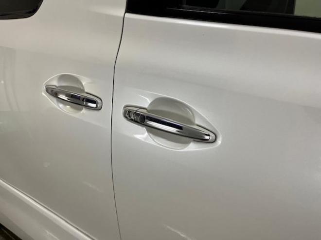 ヴェルファイア２．４Ｚ　本州仕入　後期型　ワンオーナー　寒冷地仕様　禁煙車　両側パワースライドドア　純正１８インチＡＷ　純正１６ＡＷ＋スタッドレスタイヤ　純正ナビ　フルセグ地デジ　ＤＶＤ再生　Ｂｌｕｅｔｏｏｔｈ　バックカメラ 4WD 2400 5Dr