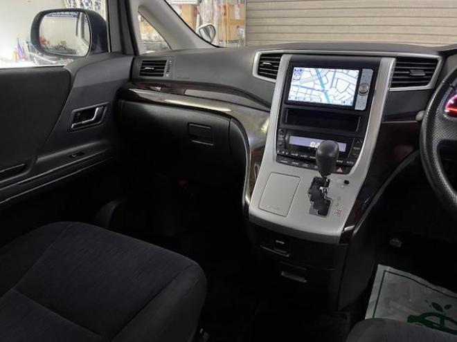 ヴェルファイア２．４Ｚ　本州仕入　後期型　ワンオーナー　寒冷地仕様　禁煙車　両側パワースライドドア　純正１８インチＡＷ　純正１６ＡＷ＋スタッドレスタイヤ　純正ナビ　フルセグ地デジ　ＤＶＤ再生　Ｂｌｕｅｔｏｏｔｈ　バックカメラ 4WD 2400 5Dr