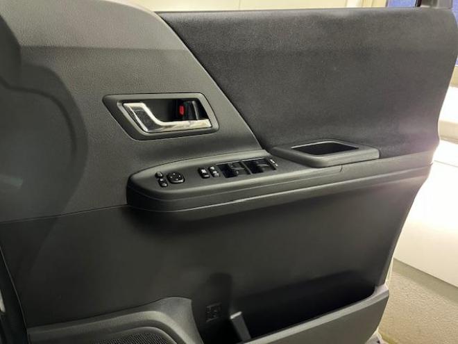 ヴェルファイア２．４Ｚ　本州仕入　後期型　ワンオーナー　寒冷地仕様　禁煙車　両側パワースライドドア　純正１８インチＡＷ　純正１６ＡＷ＋スタッドレスタイヤ　純正ナビ　フルセグ地デジ　ＤＶＤ再生　Ｂｌｕｅｔｏｏｔｈ　バックカメラ 4WD 2400 5Dr