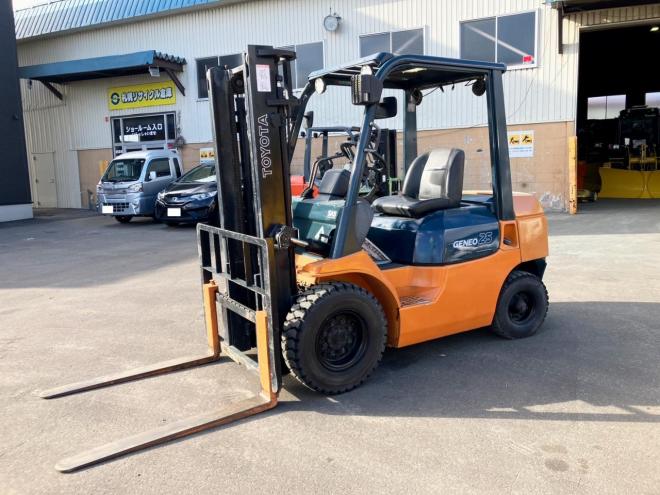 フォークリフトトヨタ　中古　7FGL25　建機