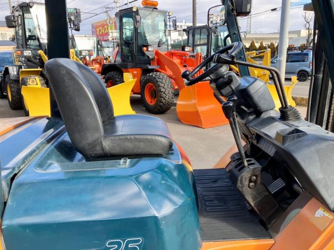 フォークリフトトヨタ　中古　7FGL25　建機