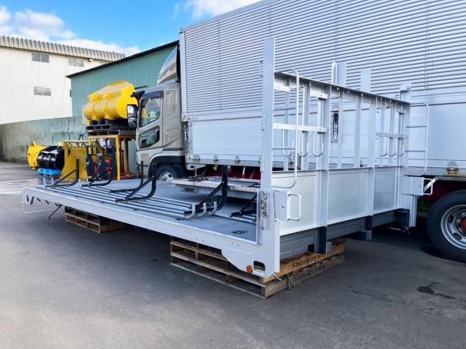 その他新車外し　トラック中古荷台ボディ　5500mmワイド