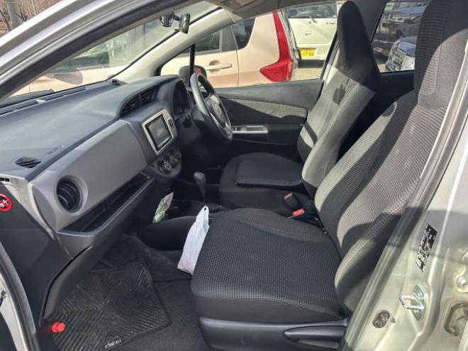 ヴィッツ 4WD 1300 5Dr