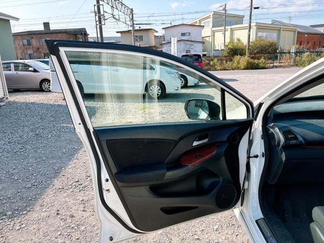 オデッセイ2.4Mエアロパッケージ 4WD　ローンが不安な方＜優遇ローン＞1年保証　純正ナビ　バックカメラ