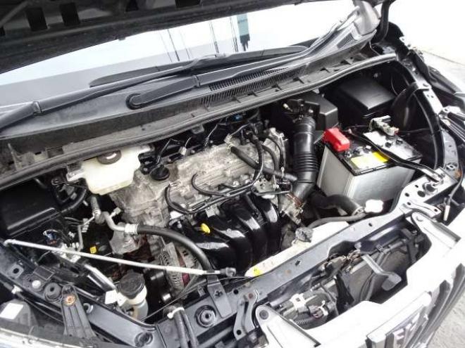 エスクァイア2.0 Gi 4WD　本州車　保証1年/走行距離無制限　4WD　セーフティセンス　両側パワースライドドア　ALPINE製ナビ 地デジ　バックカメラ　サイドカメラ　Bluetooth接続　純正エンジンスターター　シートヒーター　LEDヘッドライト 2000