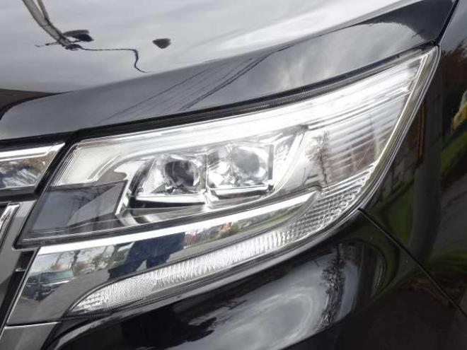 エスクァイア2.0 Gi 4WD　本州車　保証1年/走行距離無制限　4WD　セーフティセンス　両側パワースライドドア　ALPINE製ナビ 地デジ　バックカメラ　サイドカメラ　Bluetooth接続　純正エンジンスターター　シートヒーター　LEDヘッドライト 2000