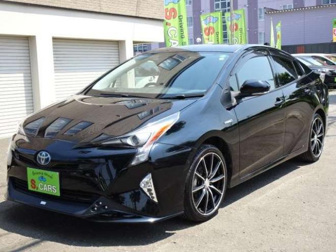 プリウス1.8 A プレミアム E-Four 4WD　本州車 ハイブリットシステム2年保証/走行距離無制限　 4WD　TRDエアロ　ブラインドスポットモニター　純正ナビ　地デジ　バックカメラ　18インチアルミ　本革シート　ヘッドアップディスプレイ　AC100V 1800