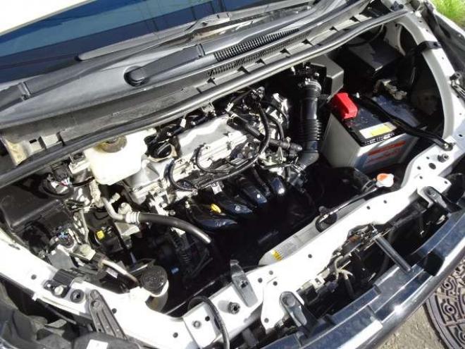 ヴォクシー2.0 ZS 煌 4WD　本州車　保証1年/走行距離無制限　4WD　両側パワースライドドア　トヨタセーフティセンス　カロッツェリア8型ワイドナビ　地デジ　バックカメラ　フリップダウンモニター　Bluetooth接続　アイドリングストップ 2000