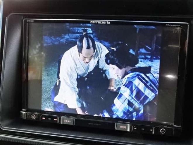 ヴォクシー2.0 ZS 煌 4WD　本州車　保証1年/走行距離無制限　4WD　両側パワースライドドア　トヨタセーフティセンス　カロッツェリア8型ワイドナビ　地デジ　バックカメラ　フリップダウンモニター　Bluetooth接続　アイドリングストップ 2000