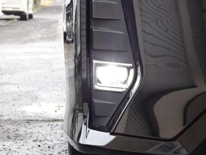 ノア2.0 Si 4WD　本州車　保証1年/走行距離無制限　4WD　後期　セーフティセンス　両側パワースライドドア　純正9インチワイドナビ　　地デジ　バックカメラ　ALPINE12インチフリップダウンモニター　LEDヘッドライト 2000