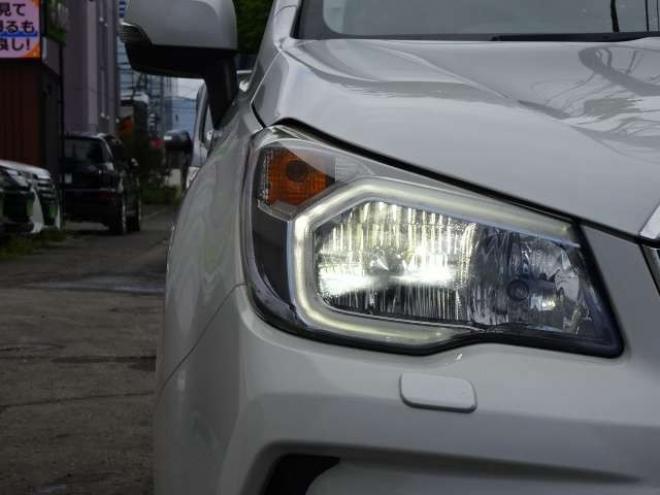 フォレスター2.0 S リミテッド 4WD　アイサイト　本州車　保証1年/走行距離無制　4WD ナビ　地デジ　Bluetooth接続　バックカメラ　ハーフレザーパワーシート　シートヒーター　純正18インチアルミ　クルーズコントロール　USBコンセント　ETC 2000