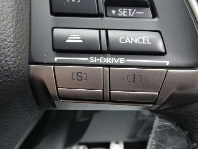 フォレスター2.0 S リミテッド 4WD　アイサイト　本州車　保証1年/走行距離無制　4WD ナビ　地デジ　Bluetooth接続　バックカメラ　ハーフレザーパワーシート　シートヒーター　純正18インチアルミ　クルーズコントロール　USBコンセント　ETC 2000