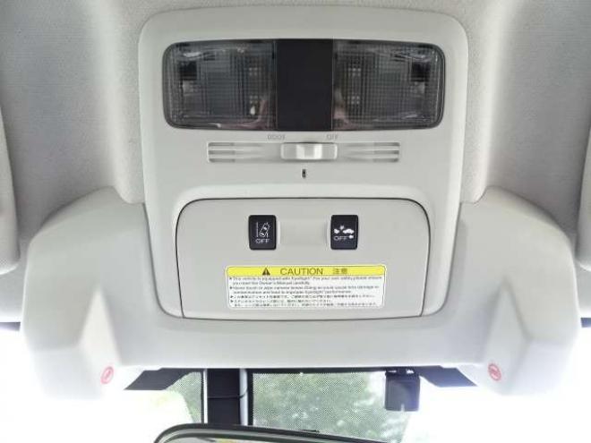 フォレスター2.0 S リミテッド 4WD　アイサイト　本州車　保証1年/走行距離無制　4WD ナビ　地デジ　Bluetooth接続　バックカメラ　ハーフレザーパワーシート　シートヒーター　純正18インチアルミ　クルーズコントロール　USBコンセント　ETC 2000