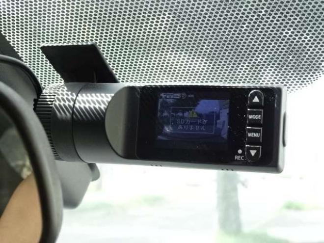 シエンタ1.5 G クエロ 4WD　本州車　保証1年/走行距離無制限　4WD　両側パワースライドドア　衝突軽減システム　オートマチックハイビーム　LDA　　前席シートヒーター　ドライブレコーダー　ETC　プッシュスタート　スマートキー 1500