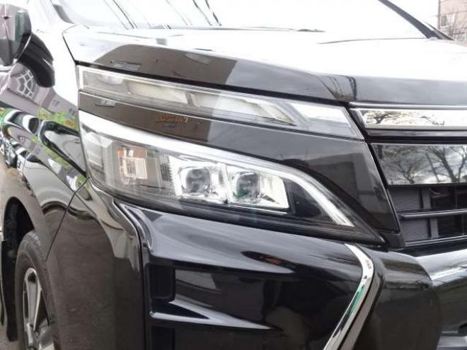 ヴォクシー2.0 ZS 4WD　後期　本州車　保証1年/走行距離無制限　4WD　8人乗　両側パワースライドドア　地デジ　バックカメラ　LEDヘッドライト　16AW　ビルトインETC 2000