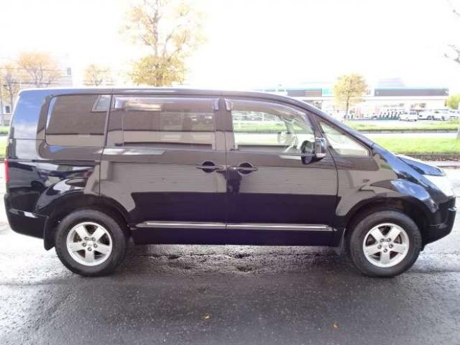 デリカD：5 2.4 G パワーパッケージ 4WD　本州車　ワンオーナー　両側パワースライドドア　ALPINE製ナビ　地デジ　10.2インチALPINE製フリップダウンモニター　バックカメラ　純正HID　スマートキー　ASC　クルーズコントロール　ビルトインETC 2400