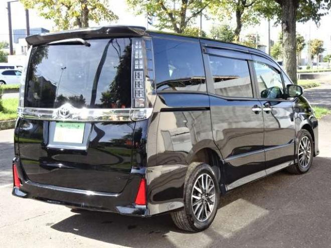 ヴォクシー2.0 ZS 煌II 4WD　本州車　保証1年/走行距離無制限　4WD　トヨタセーフティセンス　両側パワースライドドア　純正ナビ　ビルトインETC　LEDヘッドライト　純正16インチアルミホイール　アイドリングストップ　スマートキー 2000