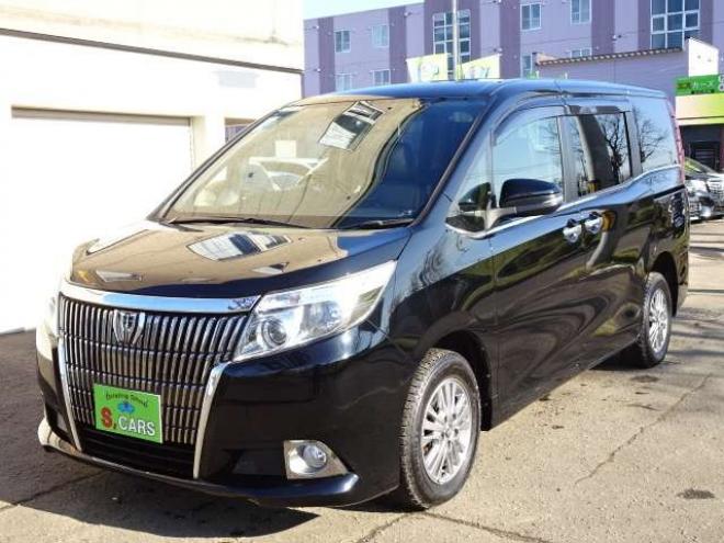 エスクァイア2.0 Gi 4WD　本州車　保証1年/走行距離無制限　4WD　両側パワースライドドア　オートマチックハイビーム　社外9インチナビ　地デジ　バックカメラ　黒本革シート　シートヒーター　LEDヘッドライト　ETC　クルーズコントロール 2000