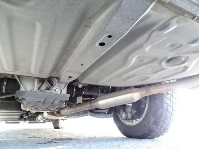 エスクァイア2.0 Gi 4WD　本州車　保証1年/走行距離無制限　4WD　両側パワースライドドア　オートマチックハイビーム　社外9インチナビ　地デジ　バックカメラ　黒本革シート　シートヒーター　LEDヘッドライト　ETC　クルーズコントロール 2000