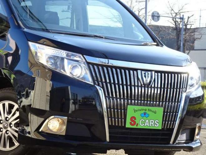 エスクァイア2.0 Gi 4WD　本州車　保証1年/走行距離無制限　4WD　両側パワースライドドア　オートマチックハイビーム　社外9インチナビ　地デジ　バックカメラ　黒本革シート　シートヒーター　LEDヘッドライト　ETC　クルーズコントロール 2000