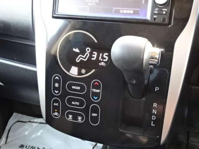 eKカスタムT セーフティパッケージ 4WD　保証1年/走行距離無制限　4WD　衝突軽減ブレーキシステム　純正ナビ　地デジ　バックカメラ　社外エンジンスターター　シートヒーター　社外15インチアルミ　純正HID　ウインカーミラー　横滑り防止　寒冷地仕様 660