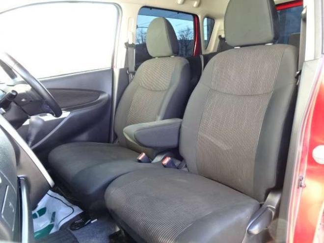 eKカスタムT セーフティパッケージ 4WD　保証1年/走行距離無制限　4WD　衝突軽減ブレーキシステム　純正ナビ　地デジ　バックカメラ　社外エンジンスターター　シートヒーター　社外15インチアルミ　純正HID　ウインカーミラー　横滑り防止　寒冷地仕様 660