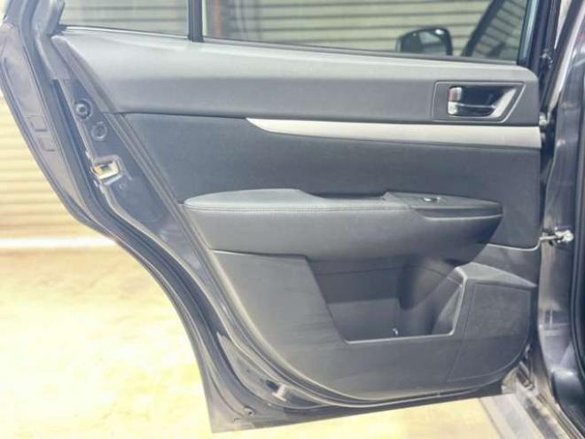 レガシィワゴン2.5 i 4WD　下廻防錆TVナビBカメETC夏冬タイヤ 2500