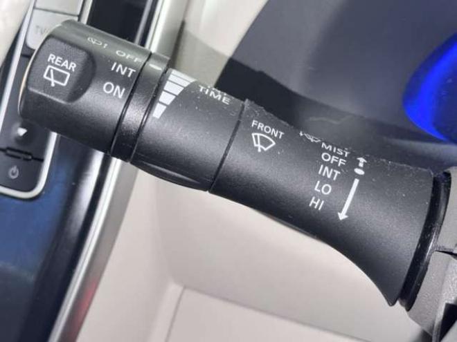 リーフG　防錆塗装TVナビBカメETC 2WD 不明