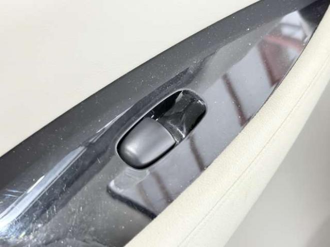 リーフG　防錆塗装TVナビBカメETC 2WD 不明