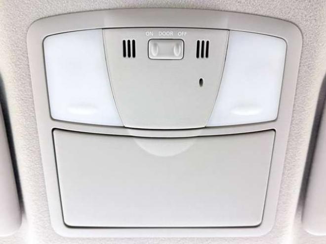 リーフG　防錆塗装TVナビBカメETC 2WD 不明