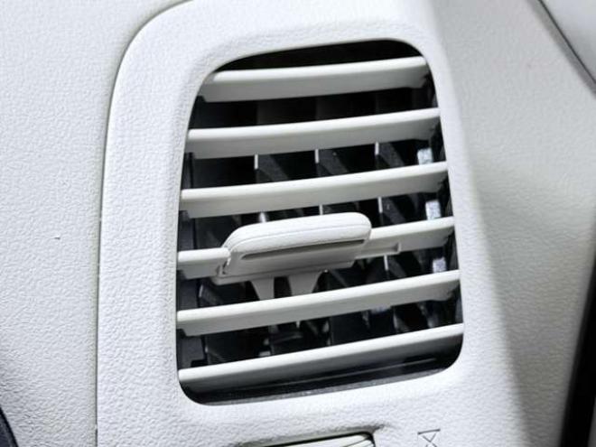 リーフG　防錆塗装TVナビBカメETC 2WD 不明